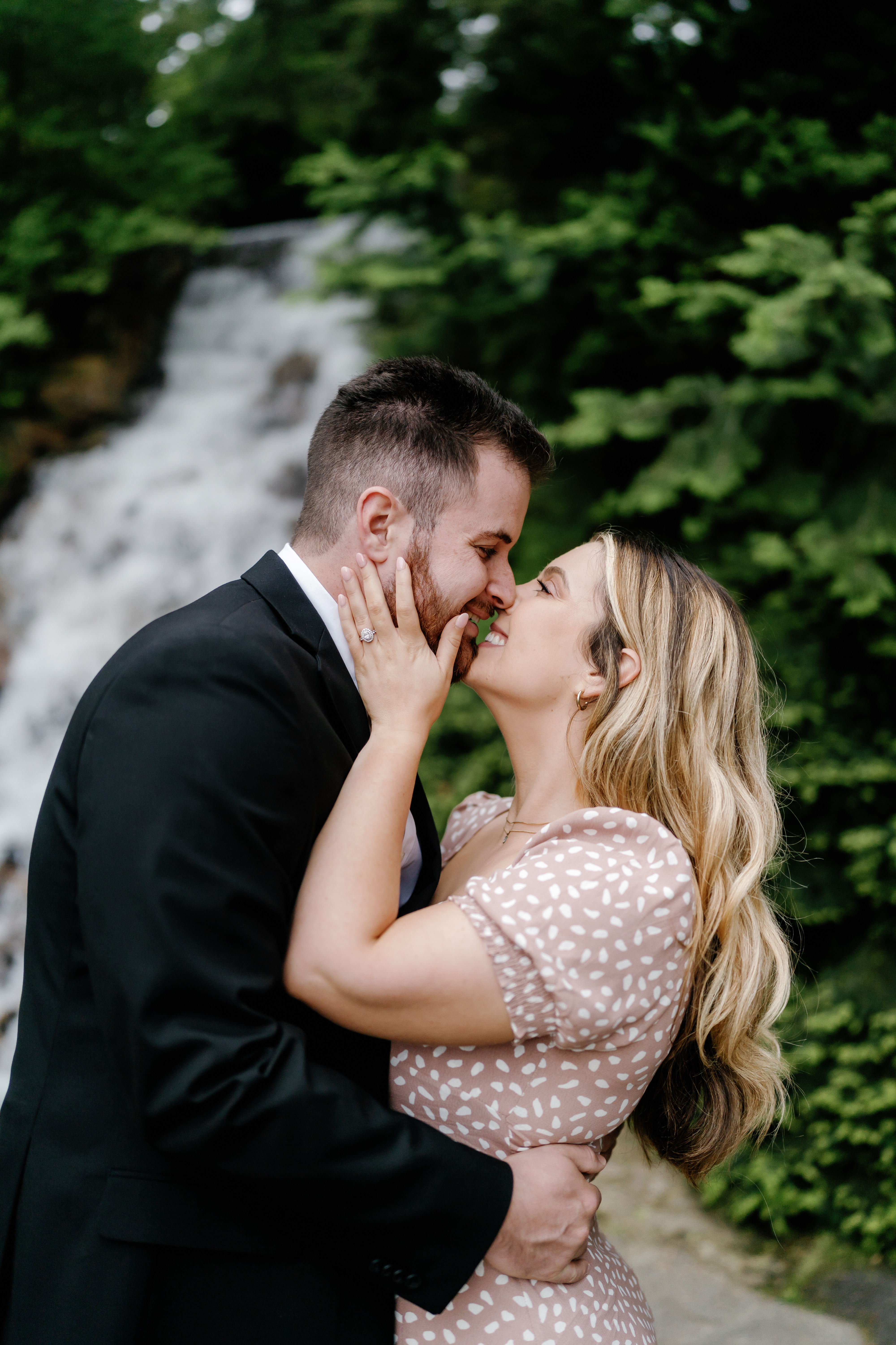 Spring Longwood Gardens Engagement Session Pennsylvania Wedding Photographer