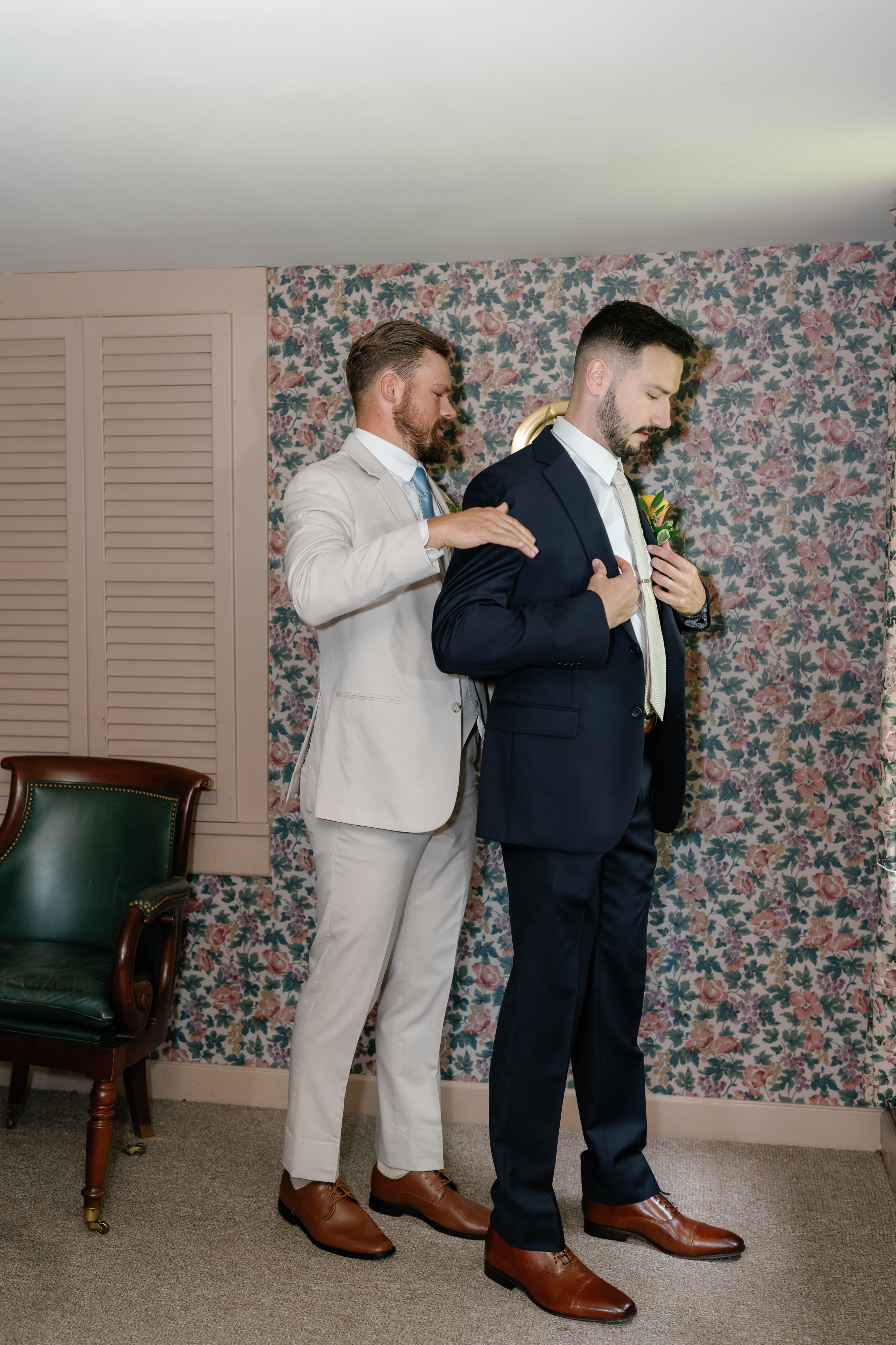 Summer The Lodge At Mountain Springs Lake Pennsylvania Wedding Photographer