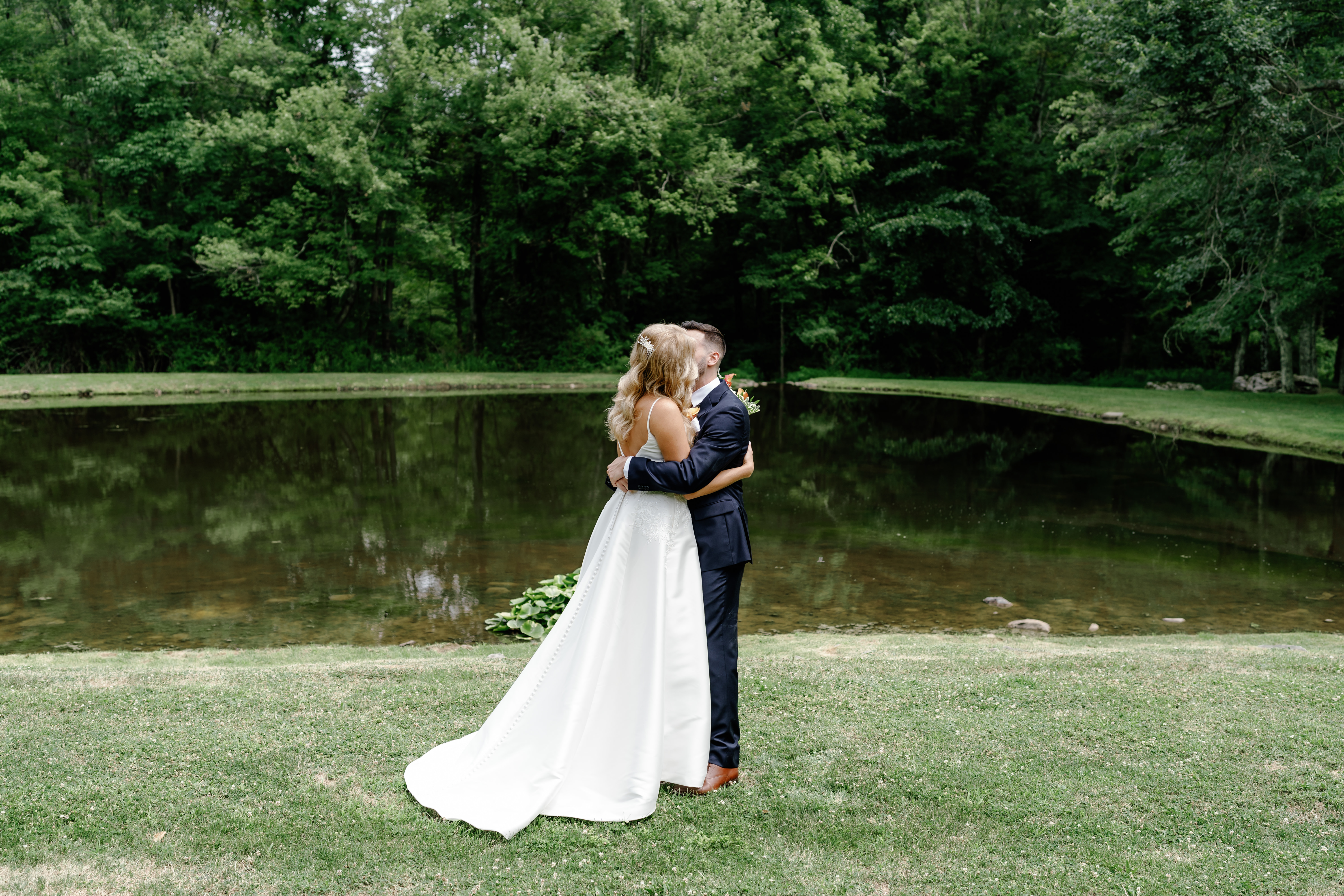 Summer The Lodge At Mountain Springs Lake Pennsylvania Wedding Photographer