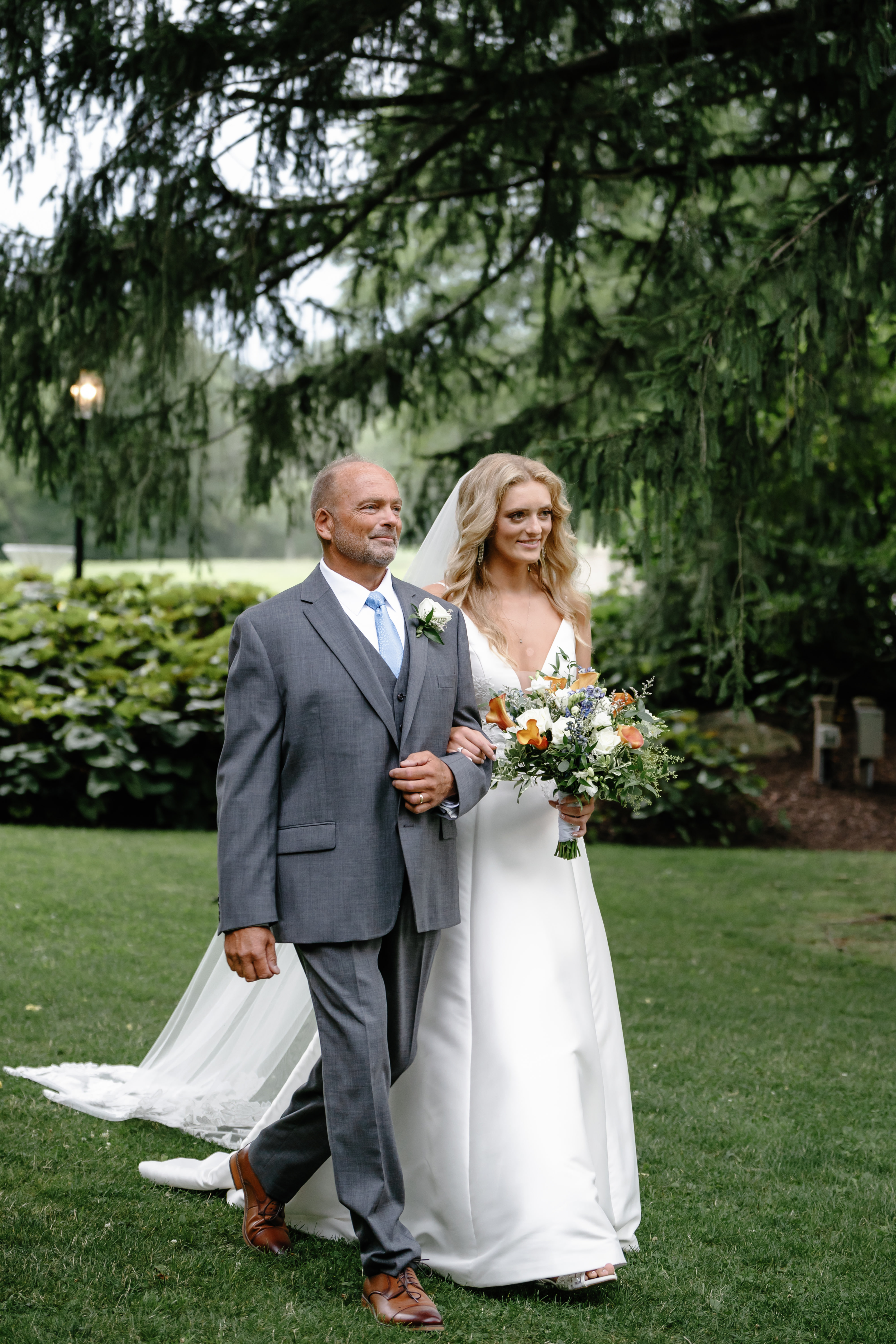 Summer The Lodge At Mountain Springs Lake Pennsylvania Wedding Photographer